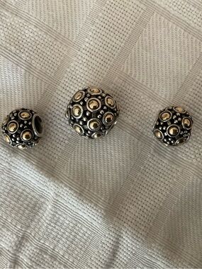 Vintage John Hardy Jaisalmer Dot Collection three ball 18K gold and silver